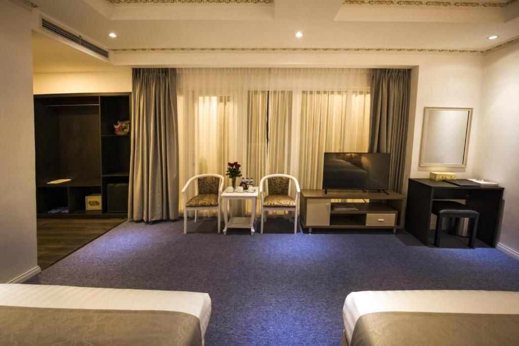 הו צ'י מין סיטי Golden Crown Hotel Saigon מראה חיצוני תמונה